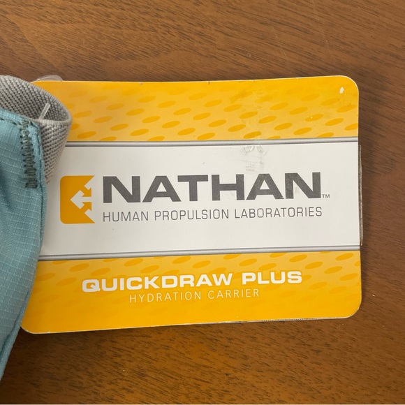 Nathan Quick Draw Plush Hydration Carrier - Picture 3 of 5